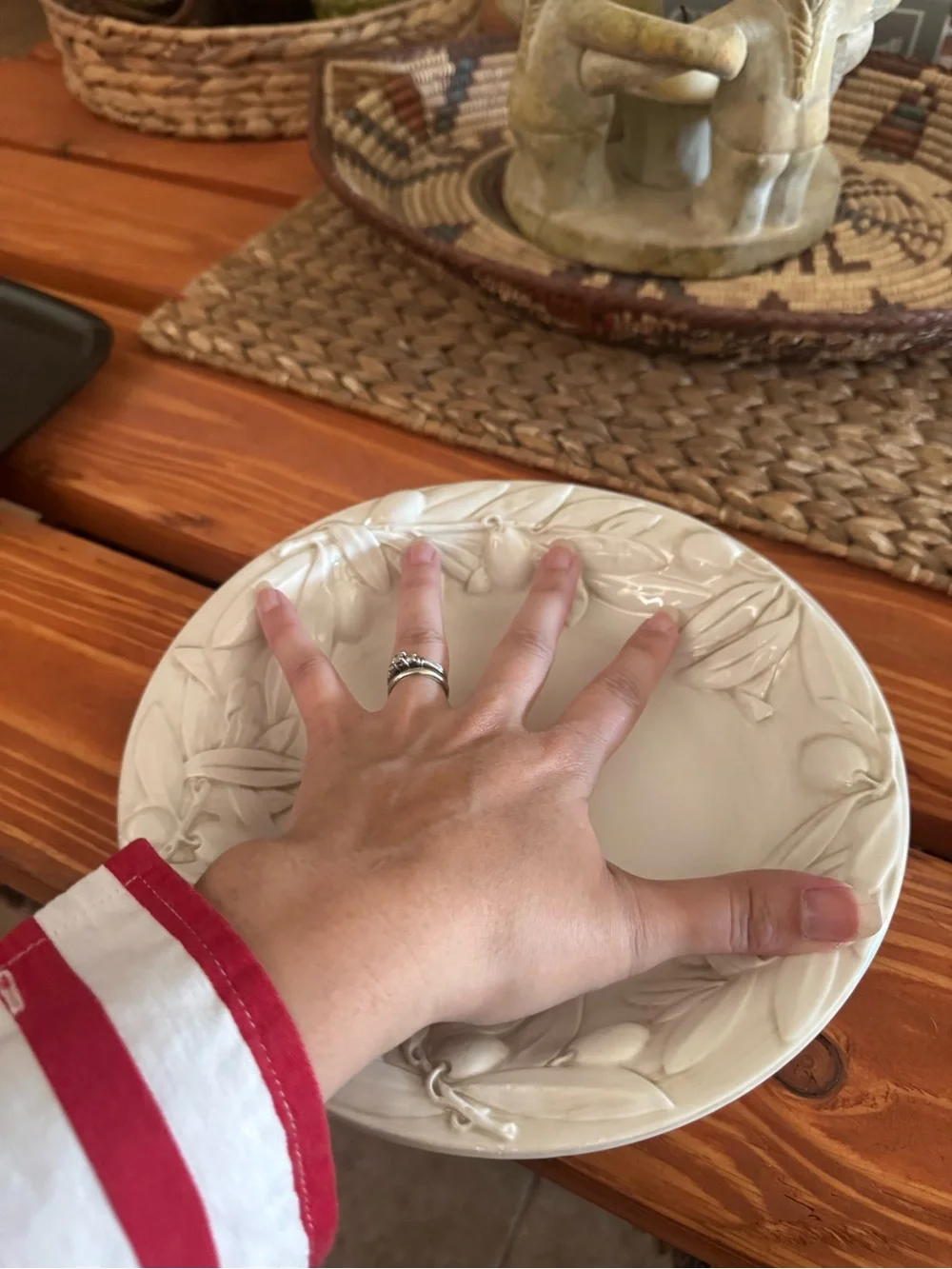 Williams Sonoma Cream Tuscan Olive Embossed Pasta Bowl